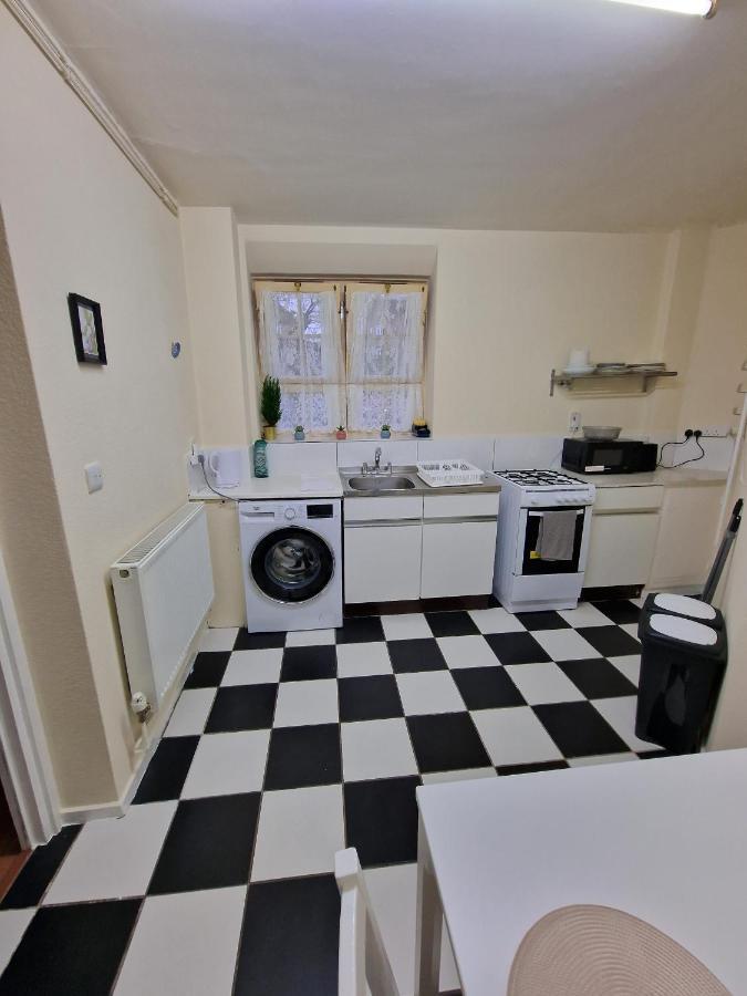 Waterloo - Zone 1 - Spacious One Bedroom Flat Londen Buitenkant foto